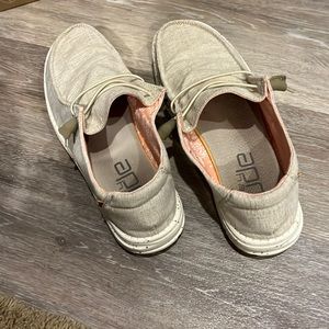 Hey Dude Wendy Chambray White Nut